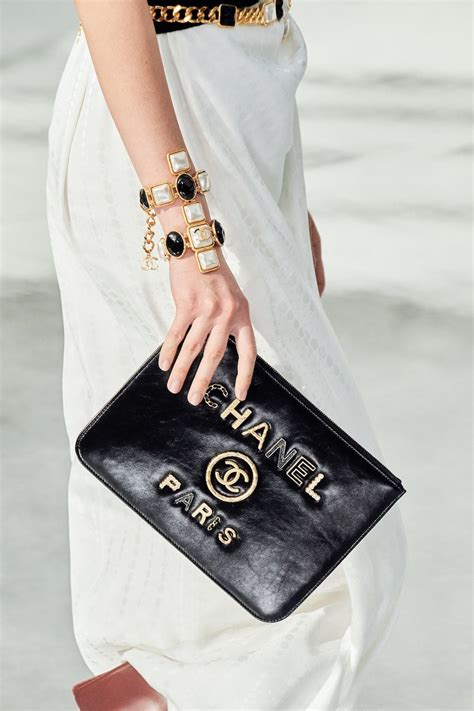 chanel fall 2020 fashion show|handbag Chanel new 2020.